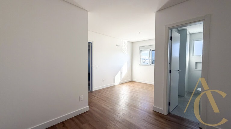 Apartamento à venda – 3 suítes com Workstation – Campinas | São José/SC.