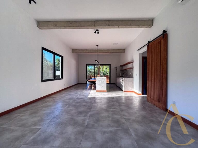 Casa à venda – 3 Quartos sendo 2 Suítes – Pântano do Sul | Florianópolis /SC