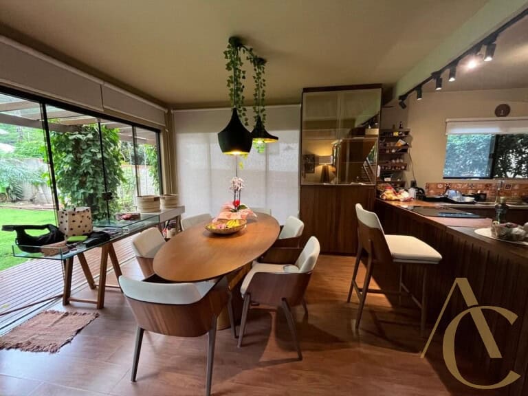 Casa à venda – 3 quartos sendo 2 suítes – Pântano do Sul | Florianópolis / SC