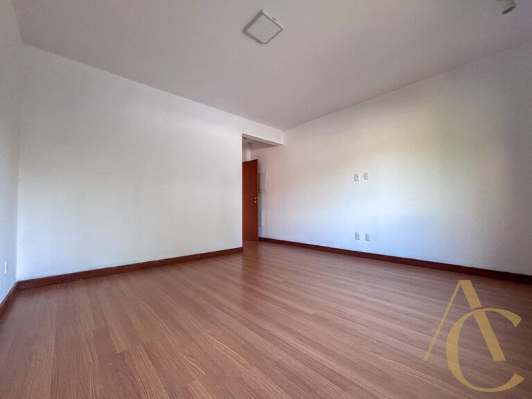 Casa à venda – 3 Quartos sendo 2 Suítes – Pântano do Sul | Florianópolis /SC