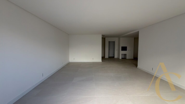 Apartamento à venda – 3 suítes – Centro | Florianópolis/SC.