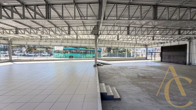 Loja para alugar – 750,00m² – Capoeiras | Florianópolis/SC.
