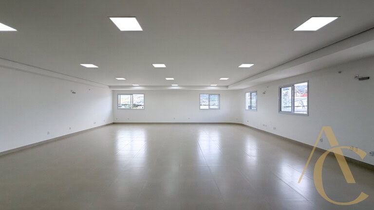 Sala para alugar – 178,55 m² – Centro | Paulo Lopes/SC.