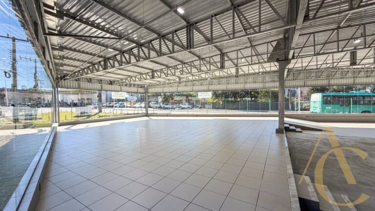Loja para alugar – 750,00m² – Capoeiras | Florianópolis/SC.
