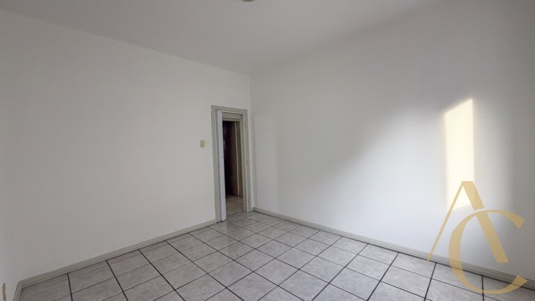 Apartamento para alugar – 2 quartos – Centro | Florianópolis/SC.