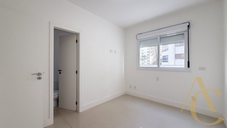 Apartamento para locação – 3 suítes – Centro | Florianópolis/SC
