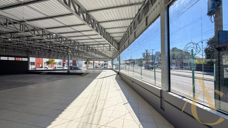 Loja para alugar – 750,00m² – Capoeiras | Florianópolis/SC.
