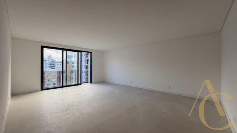 Apartamento à venda – 3 suítes – Centro | Florianópolis/SC.