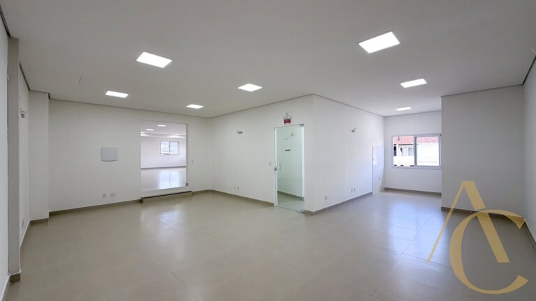 Sala para alugar – 178,55 m² – Centro | Paulo Lopes/SC.
