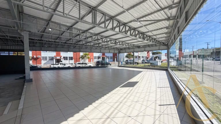 Loja para alugar – 750,00m² – Capoeiras | Florianópolis/SC.