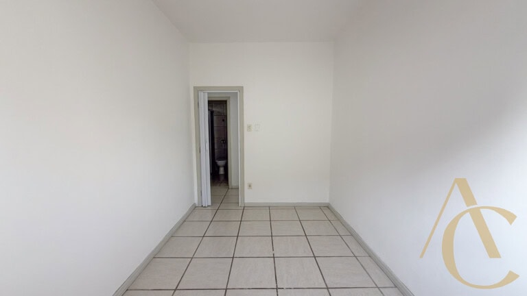Apartamento para alugar – 2 quartos – Centro | Florianópolis/SC.
