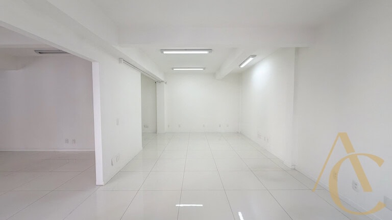 Sala para alugar – 80,00m² – Centro | Florianópolis/SC.