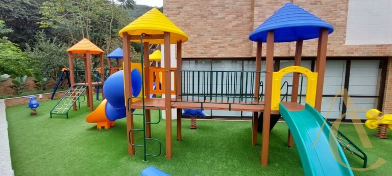 Apartamento/Cobertura Duplex à venda – 3 suítes – Itacorubi | Florianópolis/SC.