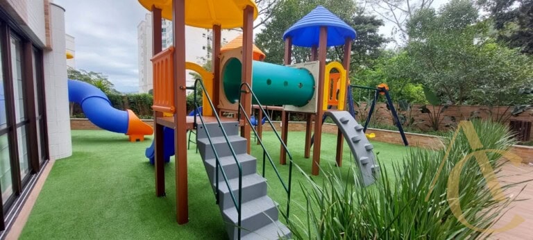 Apartamento/Cobertura Duplex à venda – 3 suítes – Itacorubi | Florianópolis/SC.