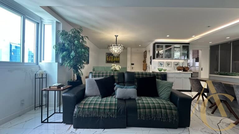 Apartamento duplex para locação – 2 suítes – Centro | Florianópolis/SC.