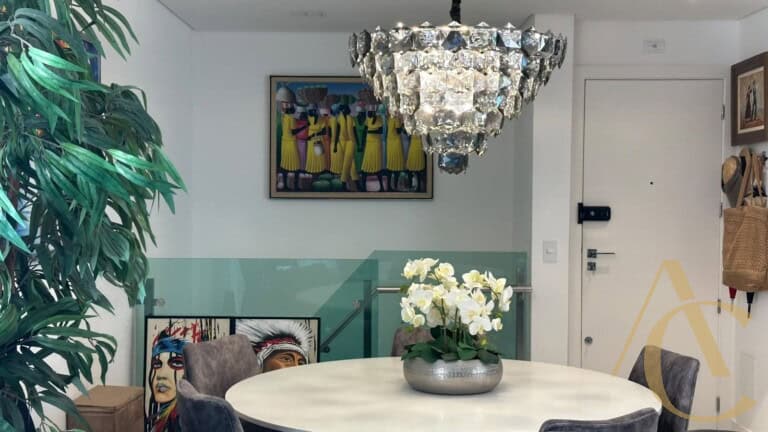 Apartamento duplex para locação – 2 suítes – Centro | Florianópolis/SC.