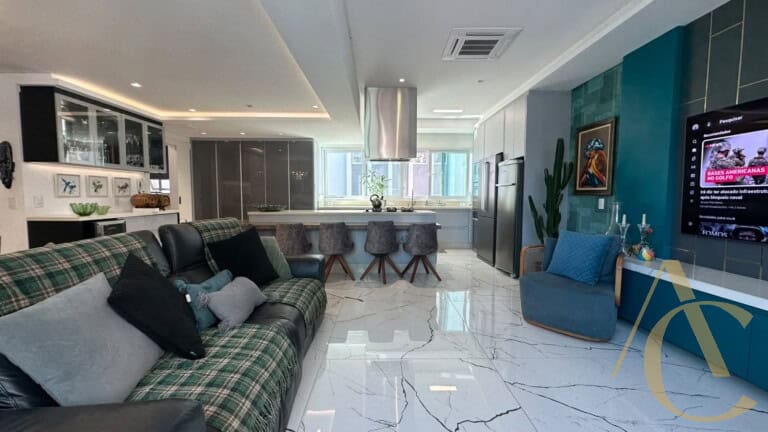 Apartamento duplex para locação – 2 suítes – Centro | Florianópolis/SC.