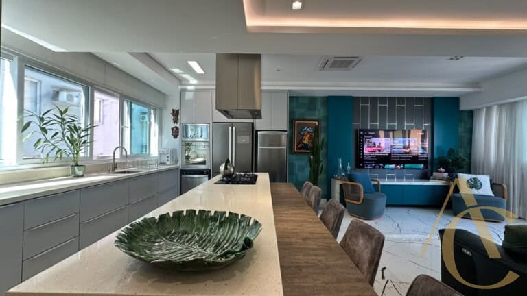 Apartamento duplex para locação – 2 suítes – Centro | Florianópolis/SC.