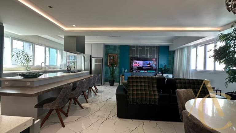 Apartamento duplex para locação – 2 suítes – Centro | Florianópolis/SC.