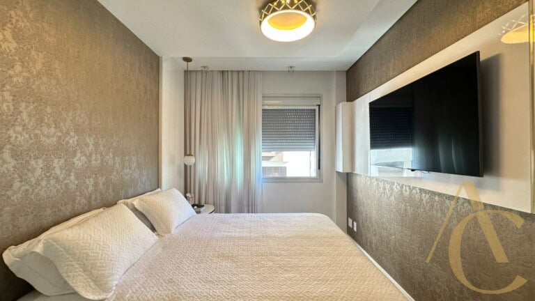 Apartamento duplex para locação – 2 suítes – Centro | Florianópolis/SC.