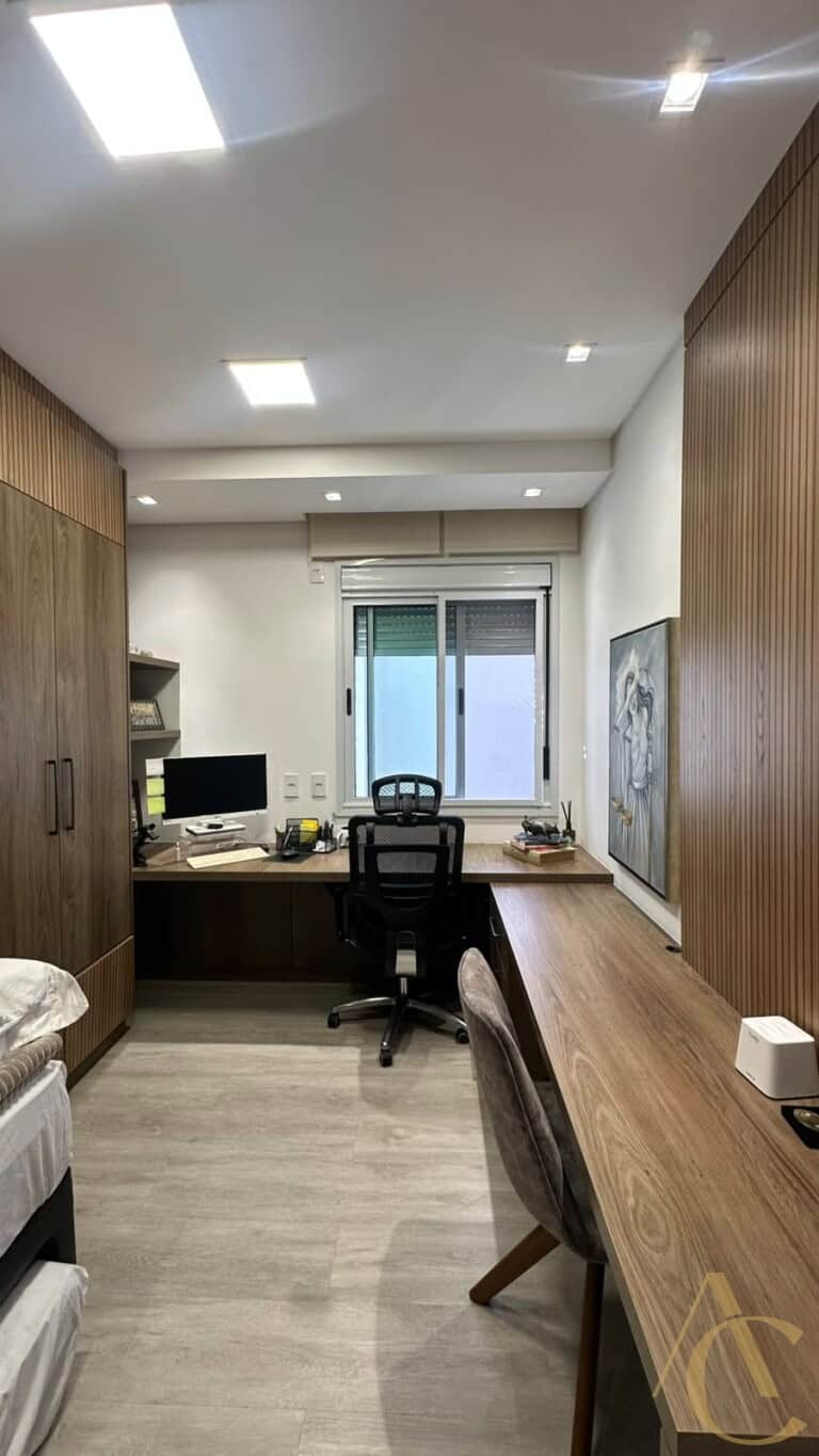Apartamento duplex para locação – 2 suítes – Centro | Florianópolis/SC.