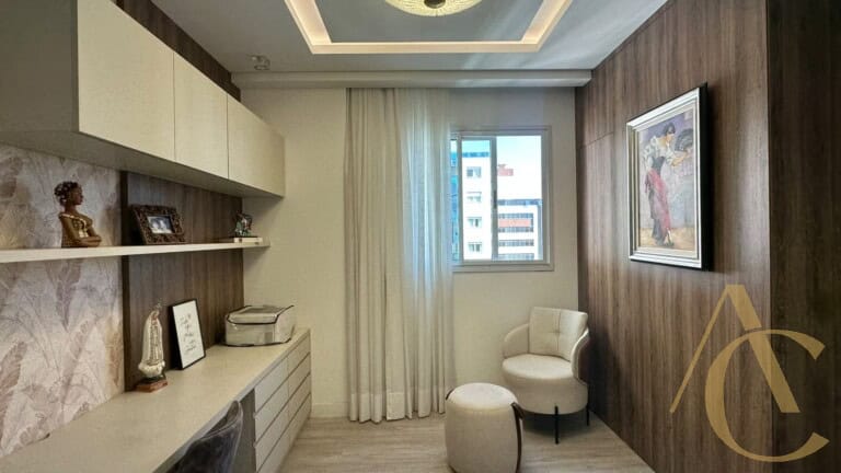 Apartamento duplex para locação – 2 suítes – Centro | Florianópolis/SC.