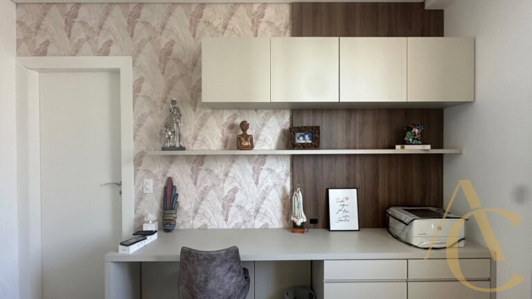 Apartamento duplex para locação – 2 suítes – Centro | Florianópolis/SC.