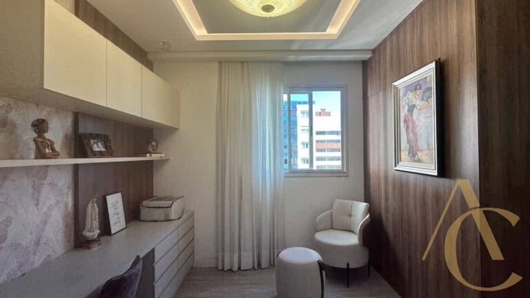 Apartamento duplex para locação – 2 suítes – Centro | Florianópolis/SC.