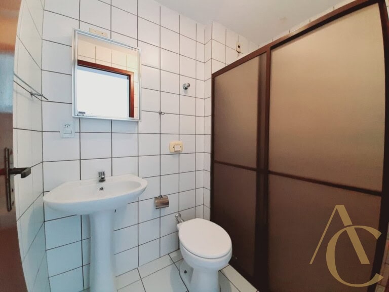 Apartamento para alugar – 2 suítes – Centro | Florianópolis/SC.