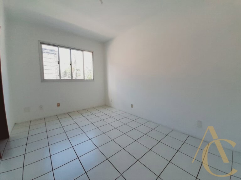 Apartamento para alugar – 2 suítes – Centro | Florianópolis/SC.