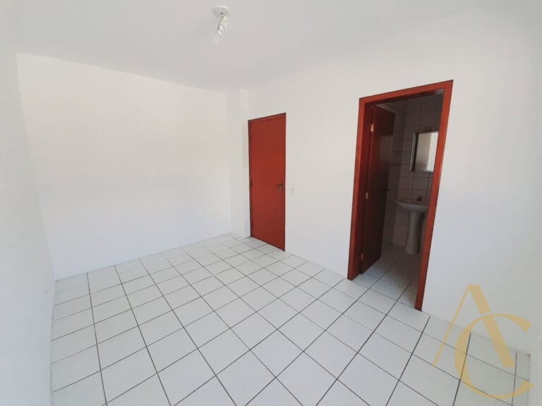 Apartamento para alugar – 2 suítes – Centro | Florianópolis/SC.