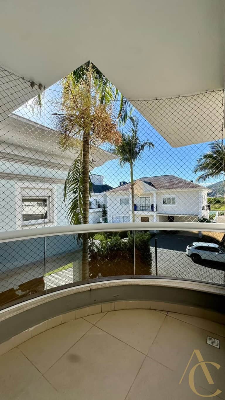Casa residencial à venda – 4 dormitórios, sendo 2 suítes – João Paulo | Florianópolis/SC.