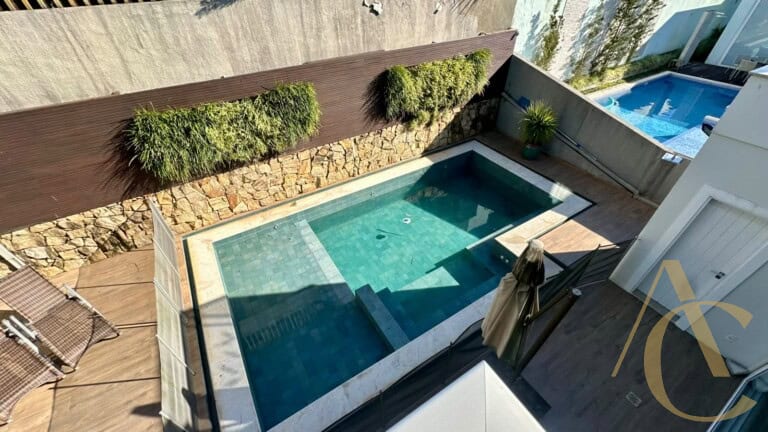 Casa residencial à venda – 4 dormitórios, sendo 2 suítes – João Paulo | Florianópolis/SC.