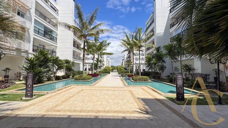 Apartamento para alugar – 1 suíte e 2 demi-suítes –  Abraão | Florianópolis/SC.