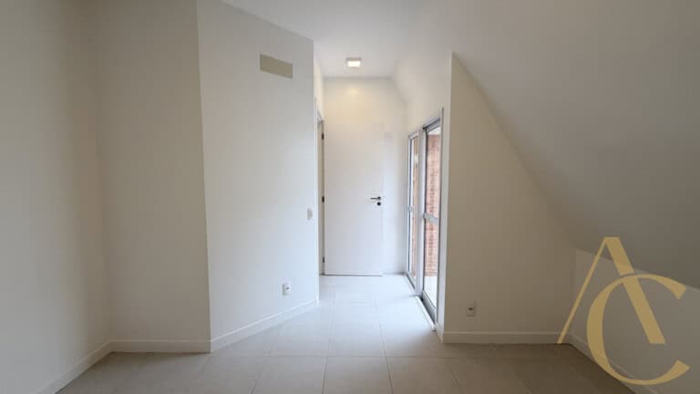 Apartamento para alugar – 03 quartos sendo 01 suíte – Córrego Grande | Florianópolis/SC.