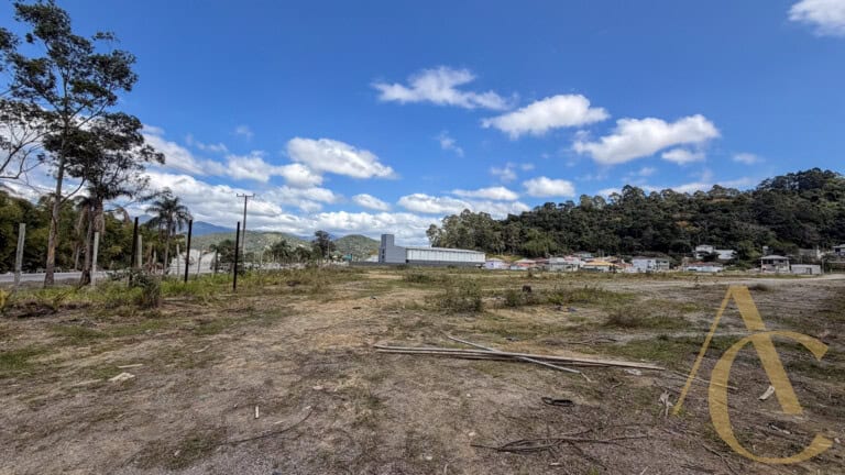 Terreno para alugar, 6.263,36m² – Aririú – Palhoça, SC.