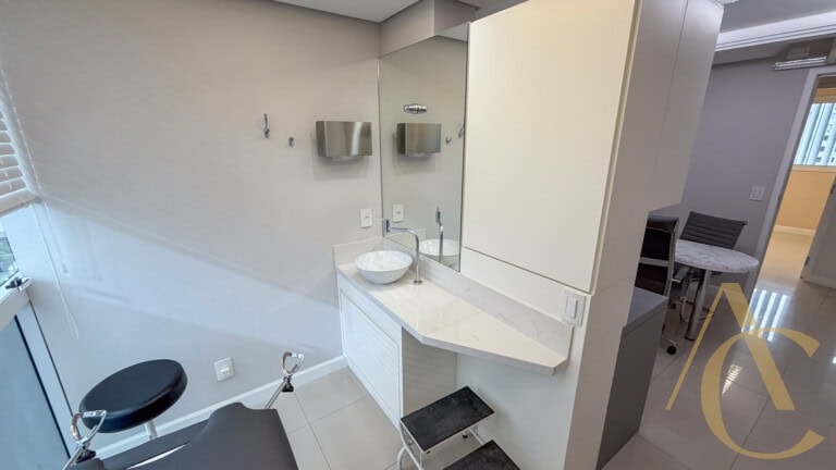 Sala/andar corporativo para locação – 119,00m² – Centro | Florianópolis/SC.