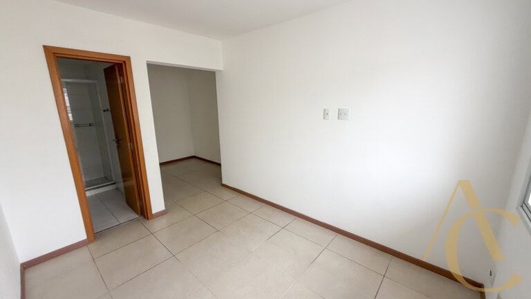 Apartamento para alugar – 1 suíte e 2 demi-suítes –  Abraão | Florianópolis/SC.
