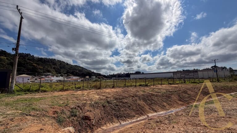 Terreno para alugar, 6.263,36m² – Aririú – Palhoça, SC.