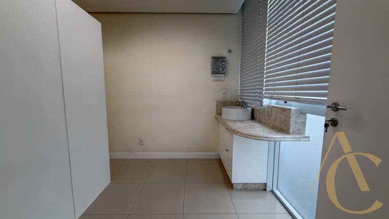 Sala/andar corporativo para locação – 119,00m² – Centro | Florianópolis/SC.
