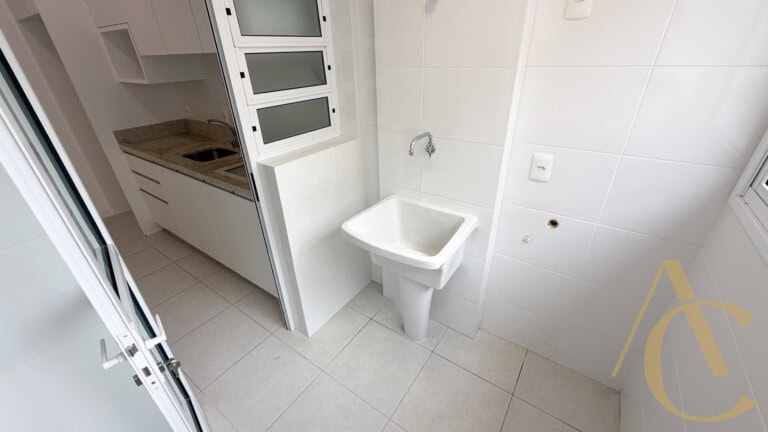 Apartamento para alugar – 03 quartos sendo 01 suíte – Córrego Grande | Florianópolis/SC.