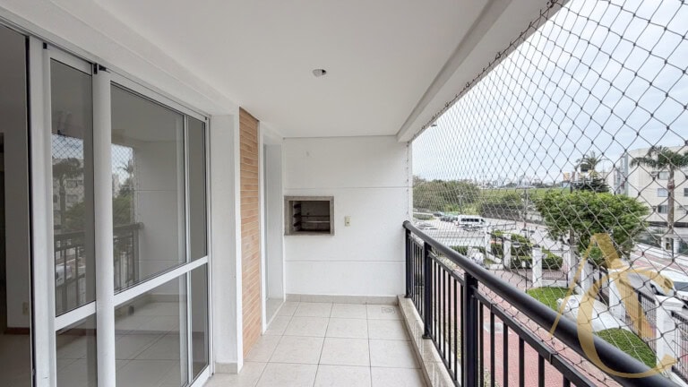Apartamento para alugar – 3 quartos sendo 1 suíte e demi-suíte – Abraão | Florianópolis/SC.
