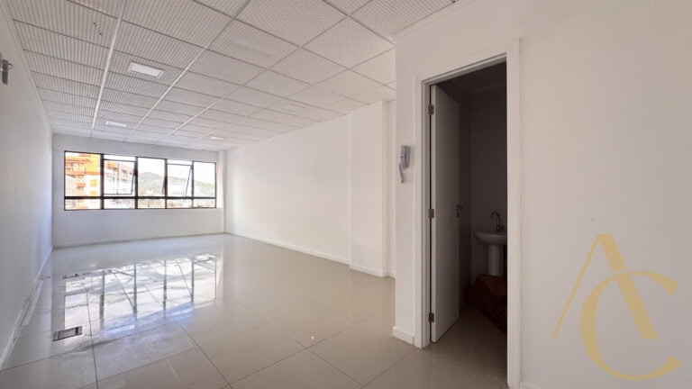 Sala para alugar – 37,22m² – Itacorubi – Florianópolis/SC.