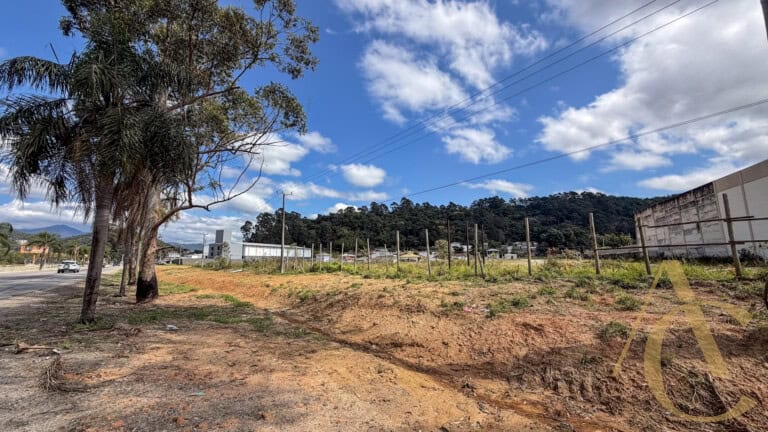 Terreno para alugar, 6.263,36m² – Aririú – Palhoça, SC.