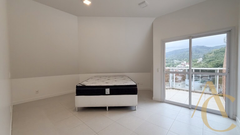 Apartamento para alugar – 03 quartos sendo 01 suíte – Córrego Grande | Florianópolis/SC.