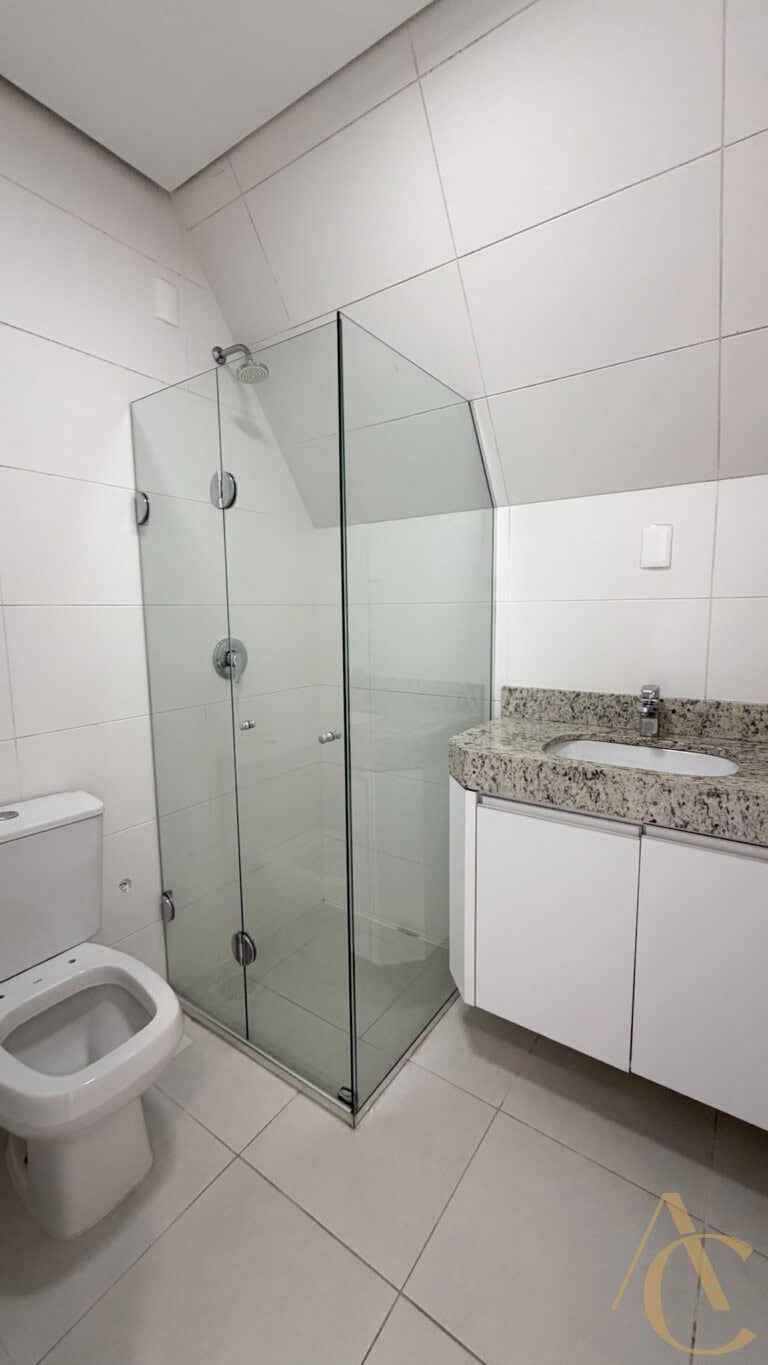 Apartamento para alugar – 03 quartos sendo 01 suíte – Córrego Grande | Florianópolis/SC.