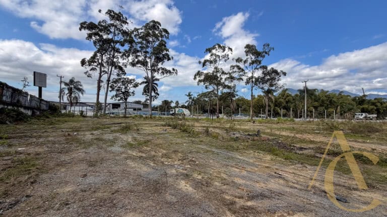 Terreno para alugar, 6.263,36m² – Aririú – Palhoça, SC.