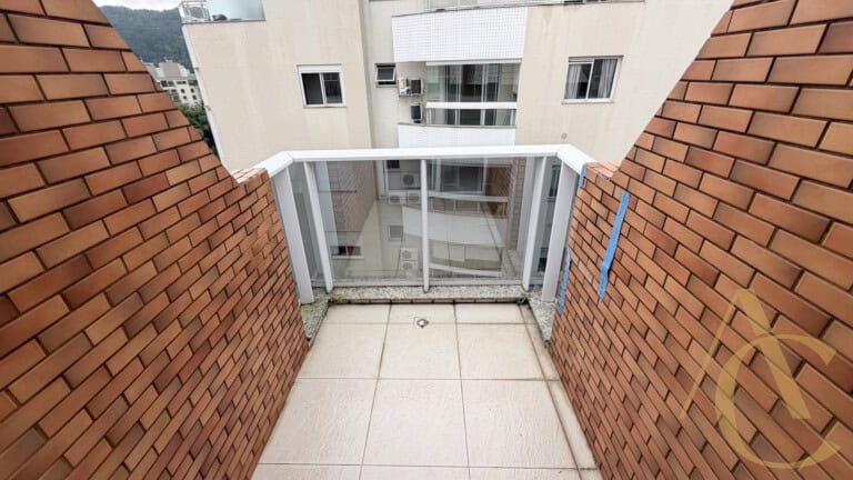 Apartamento para alugar – 03 quartos sendo 01 suíte – Córrego Grande | Florianópolis/SC.