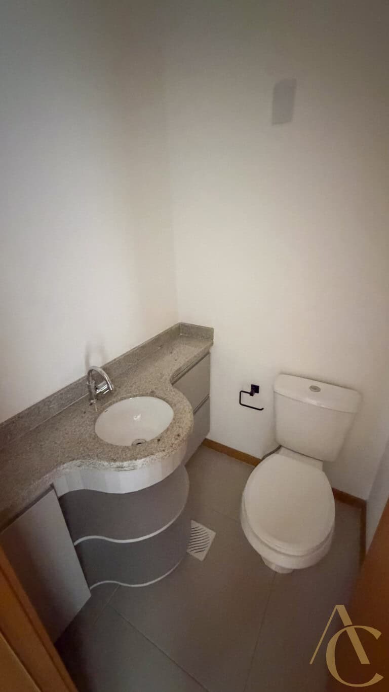 Apartamento para alugar – 3 quartos sendo 1 suíte e demi-suíte – Abraão | Florianópolis/SC.