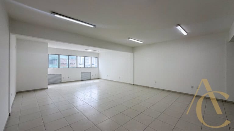 Sala para alugar – 77,12m² – Campinas | São José, SC.